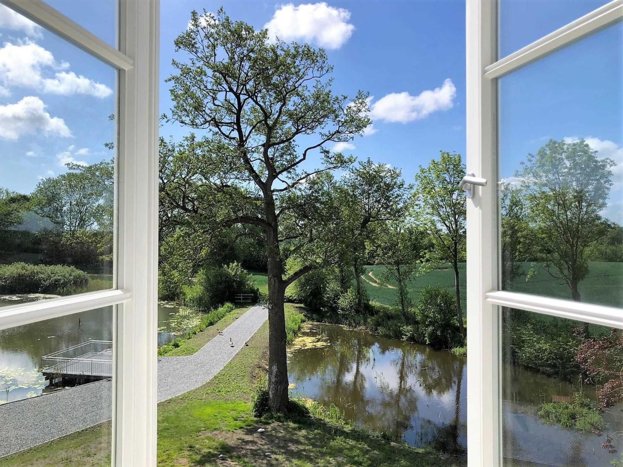 Ferienwohnungen Herrenhaus Gut Oestergaard Steinberg  Exteriör bild
