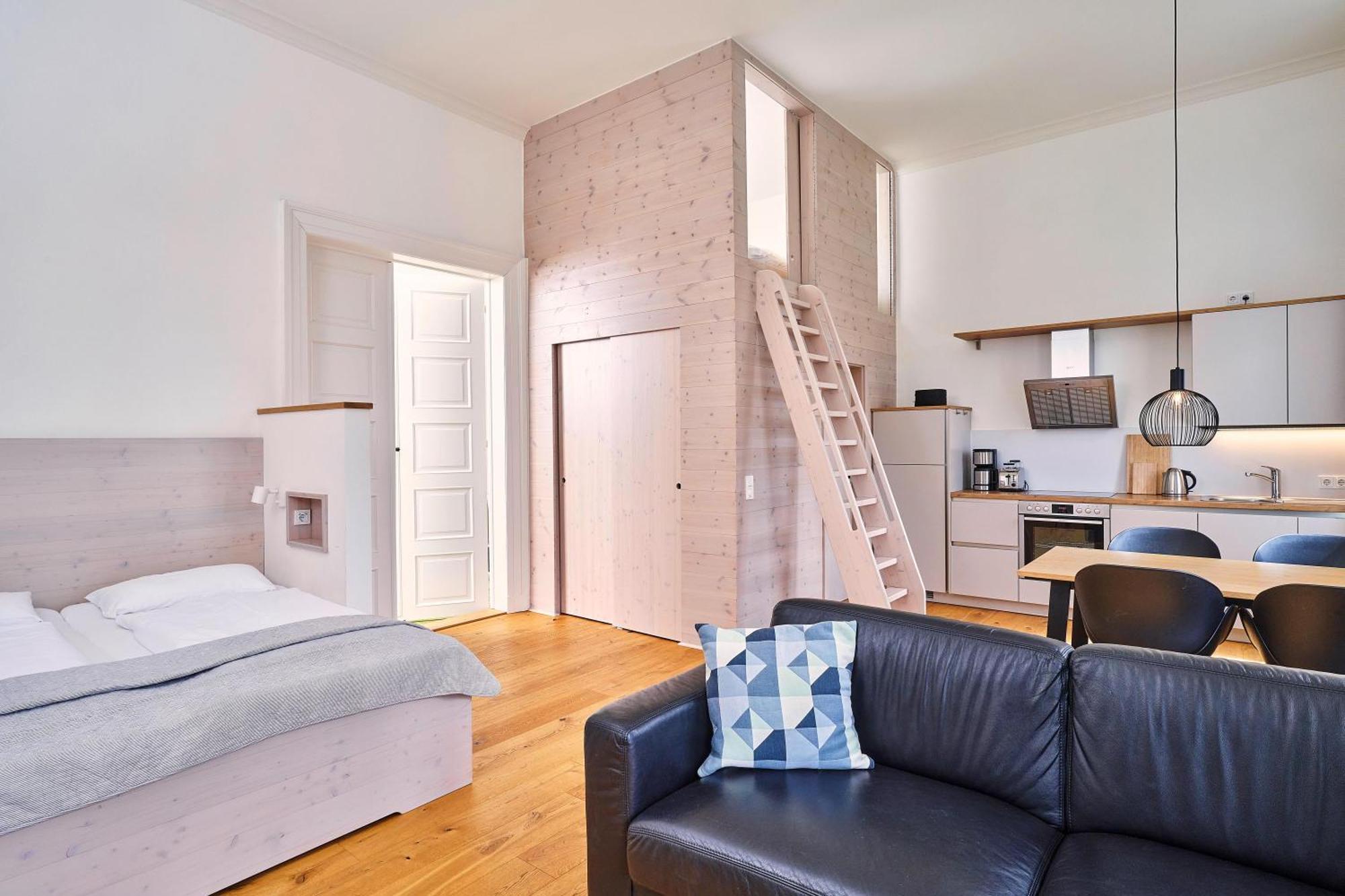 Ferienwohnungen Herrenhaus Gut Oestergaard Steinberg  Exteriör bild